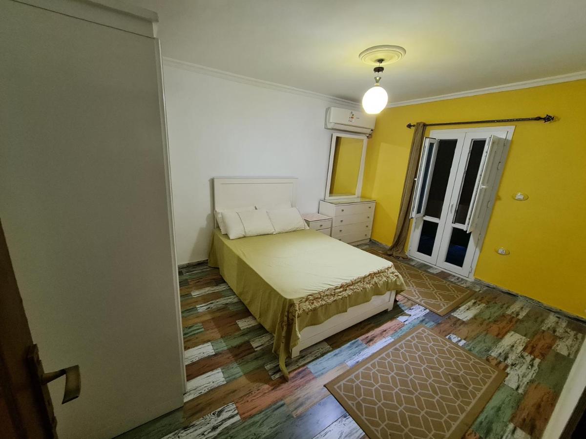 Sunny Modern Apartment With Good Internet, Near From City Center Of Александрия Екстериор снимка