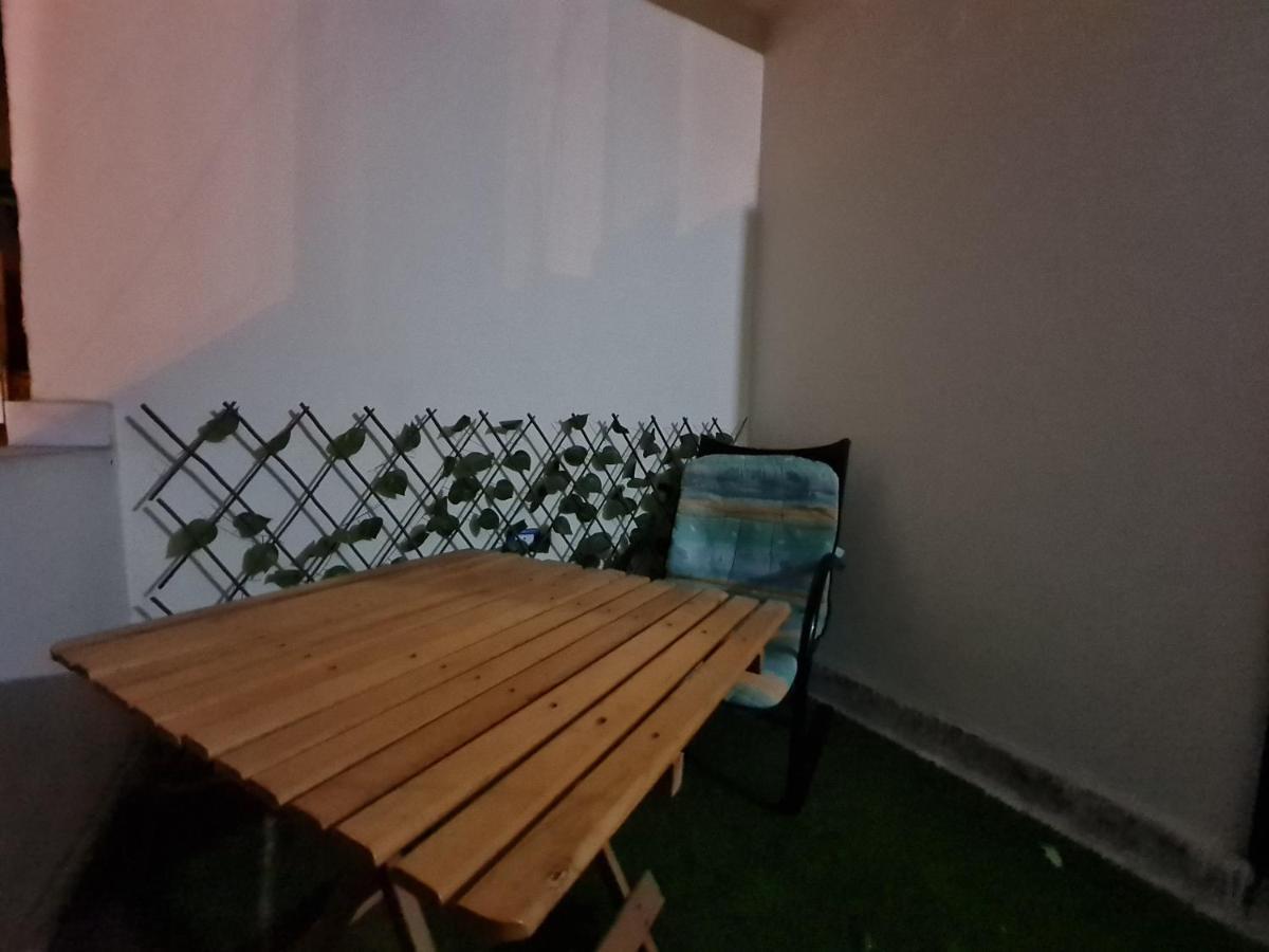 Sunny Modern Apartment With Good Internet, Near From City Center Of Александрия Екстериор снимка